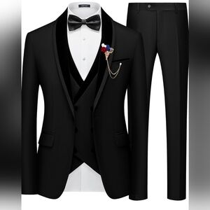 Sophisticated Black Tuxedo with Velvet Lapel